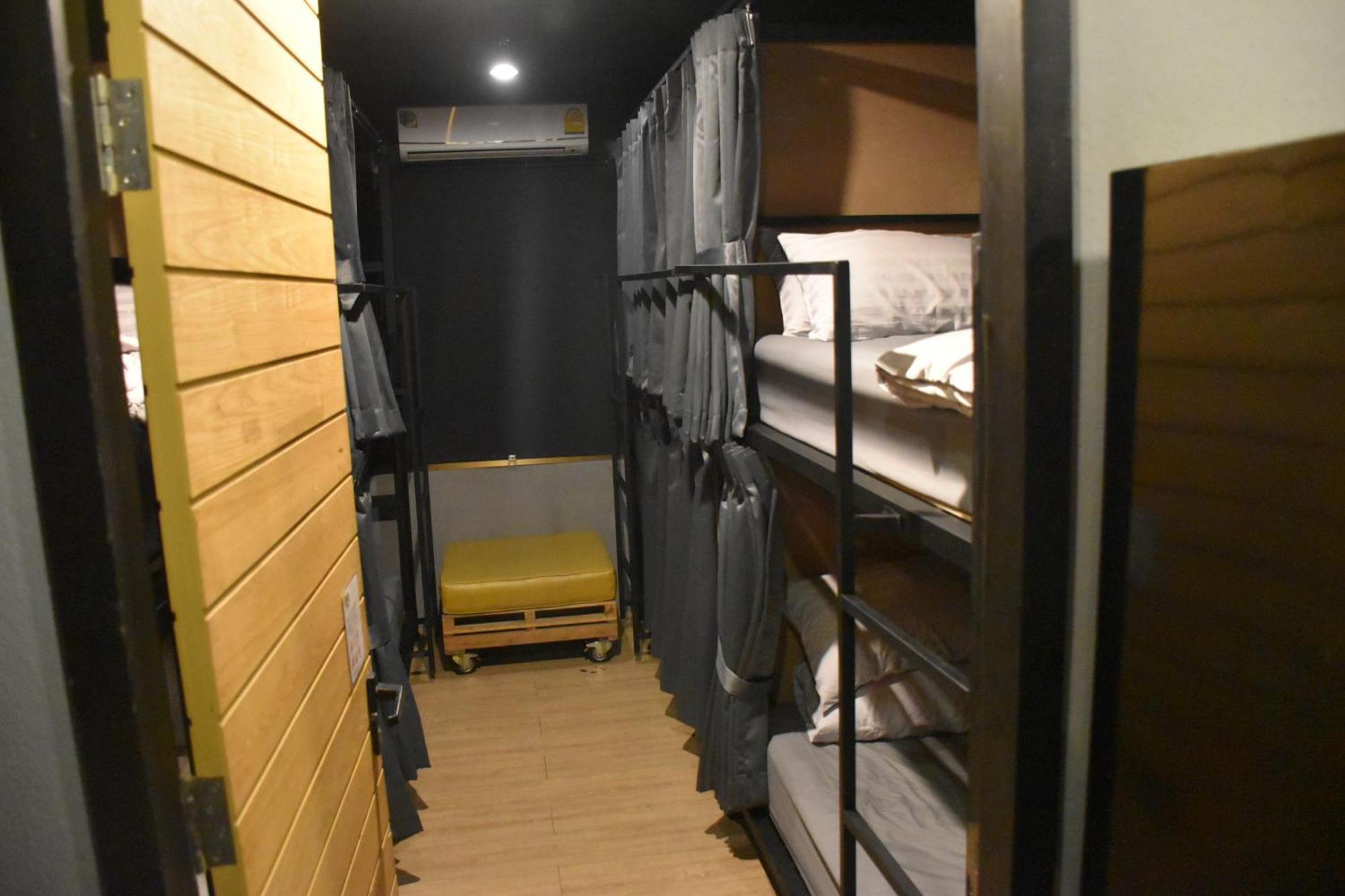 Stay At Pan Hostel Bangkok Luaran gambar