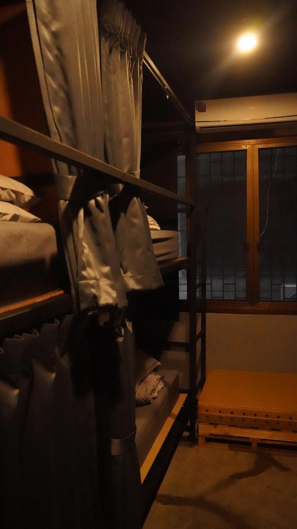 Stay At Pan Hostel Bangkok Luaran gambar